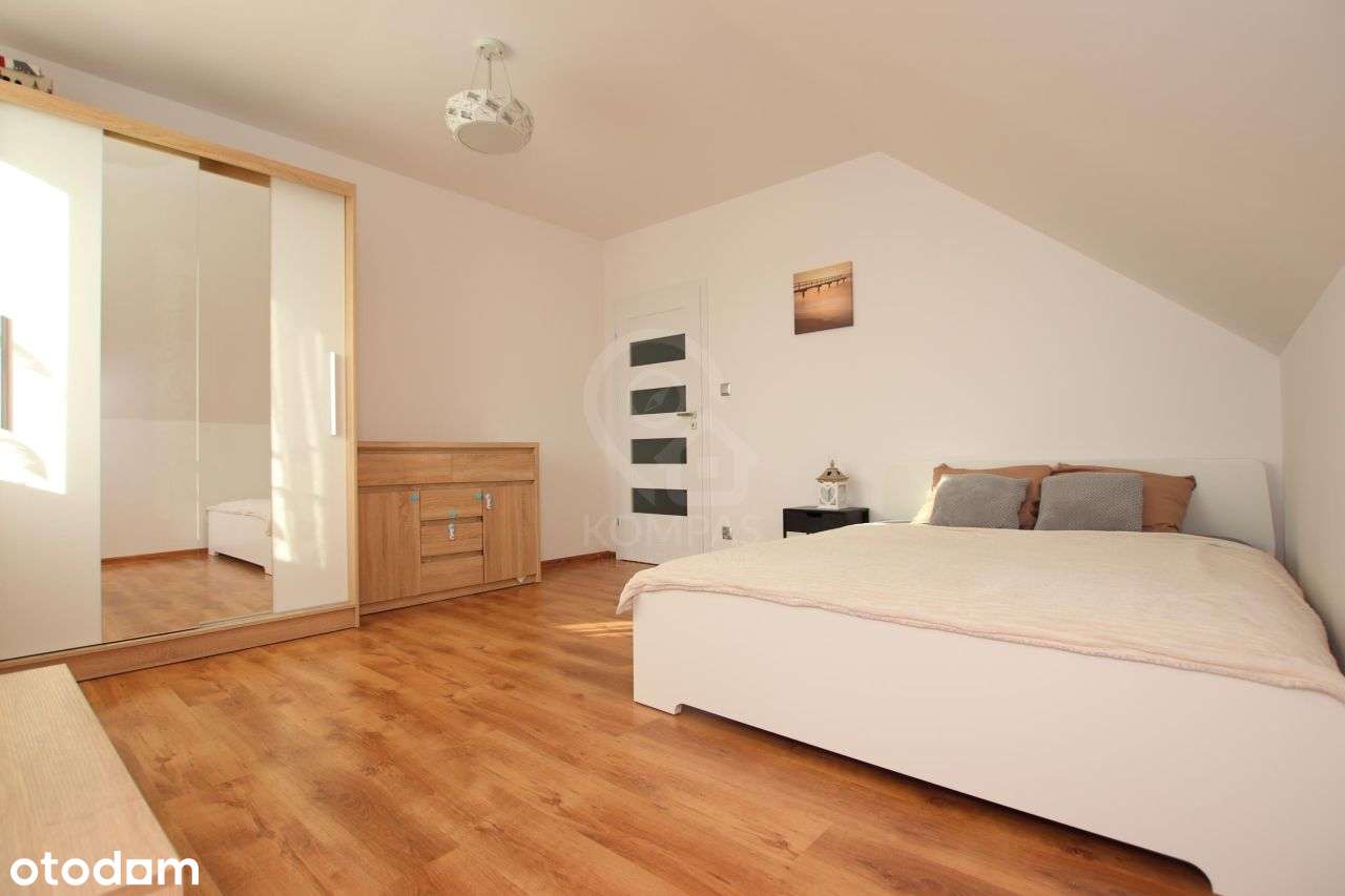 Dom z 2018r + garaż Do Wejścia - 500m do Pkp-13