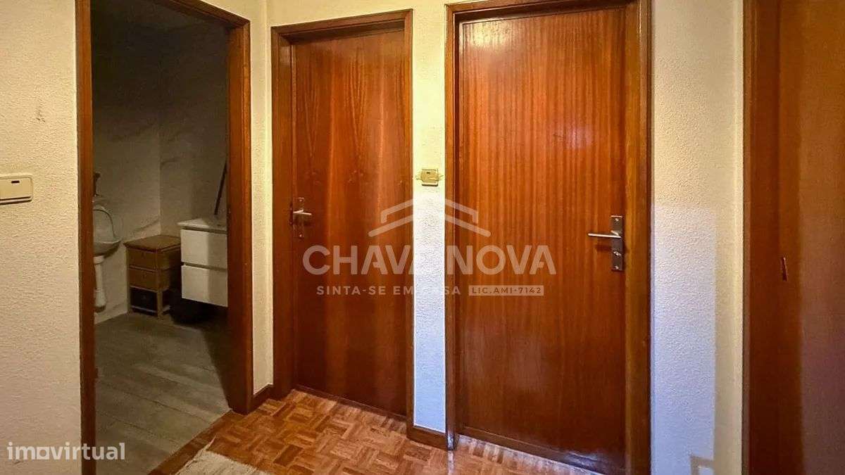 T2+1 c/ Garagem + arrumos +Terraço-19