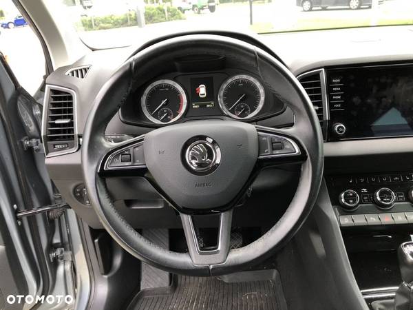 Skoda Karoq 1.0 TSI GPF 4x2 Ambition - 9