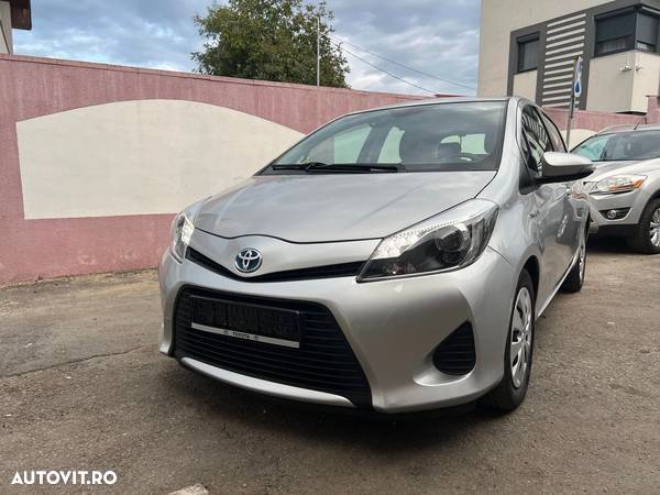 Toyota Yaris - 1