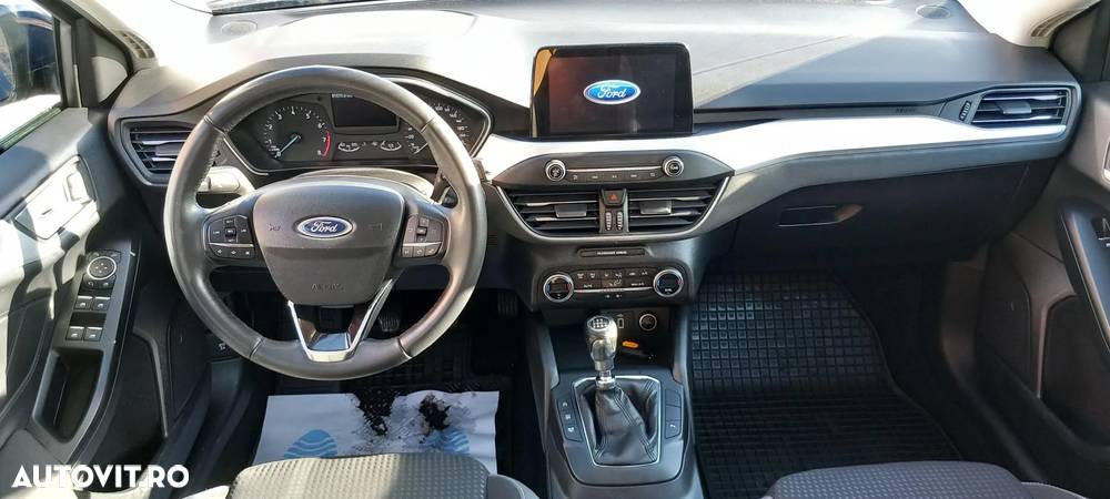 Ford Focus 1.0 EcoBoost Trend Edition - 5