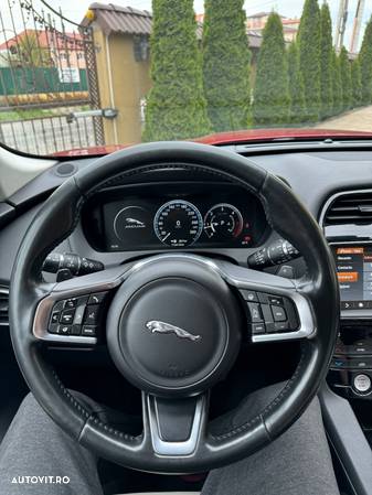 Jaguar F-Pace 20d AWD Prestige - 12