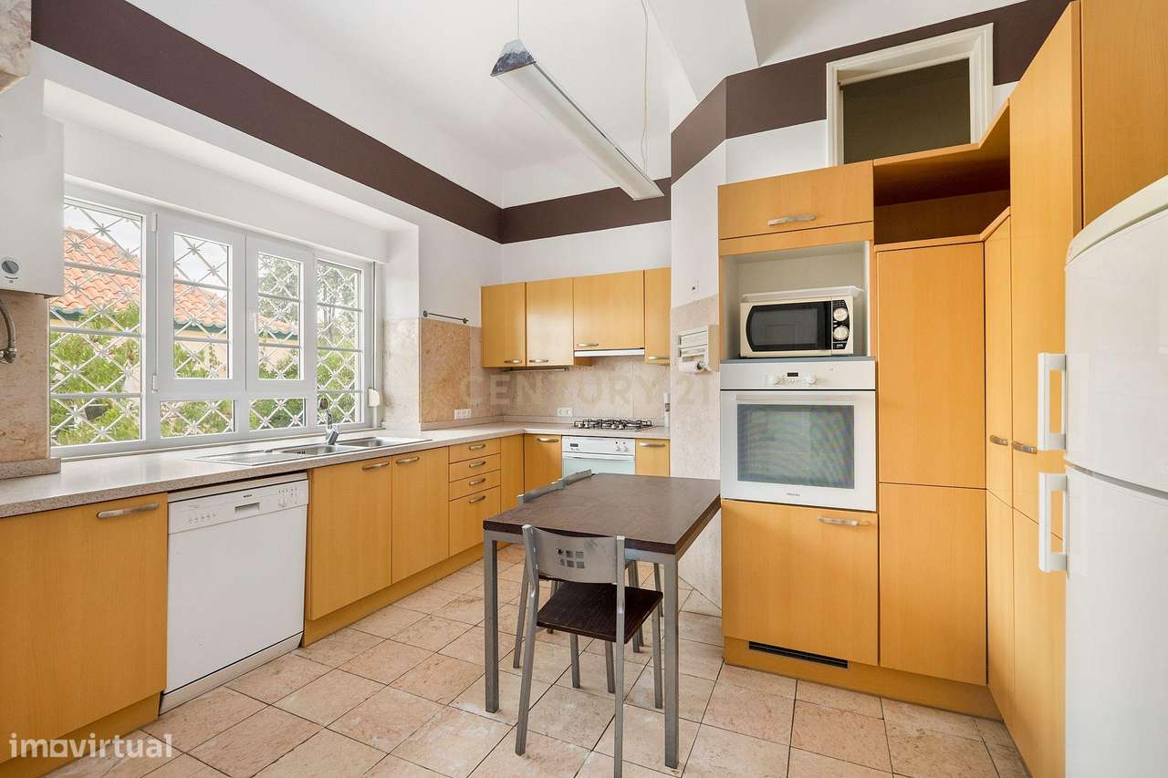 Fantástica Moradia no Restelo - Belém-6