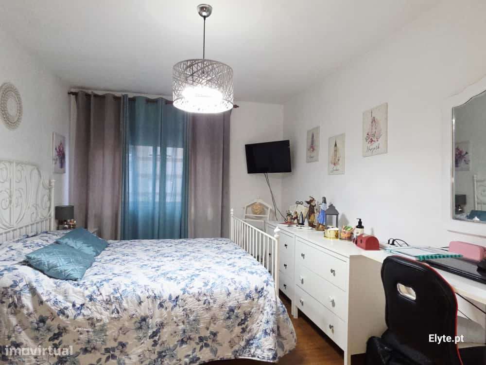 Apartamento T3 Em Benavente.-11
