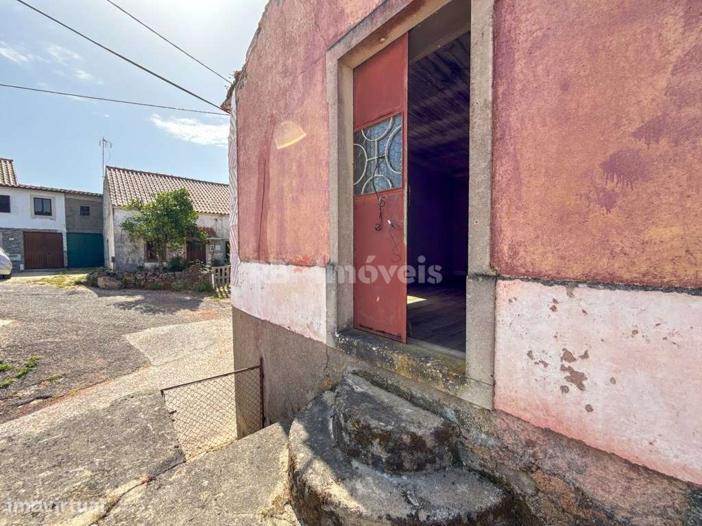 2 Moradias p/ Recuperar c/ Terreno - em Chãos, Ferreira do Zêzere-45
