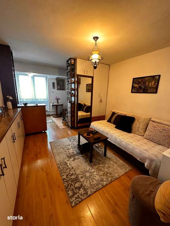 Garsoniera cocheta zona Bartolomeu - Imagine principală: 2/11