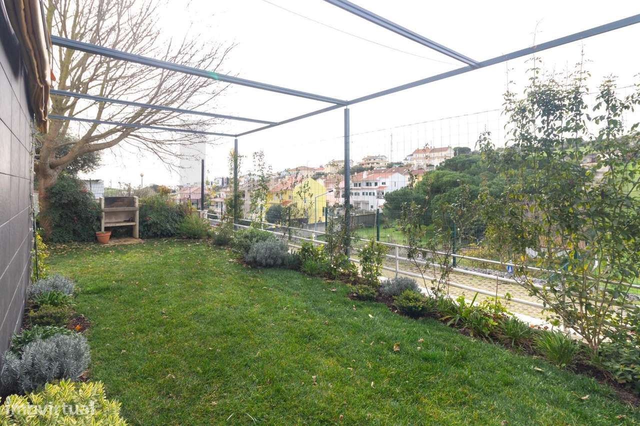 Moradia T5 arrendamento em Á-dos-Bispos (Vila Franca de Xira) - Grande imagem: 4/35