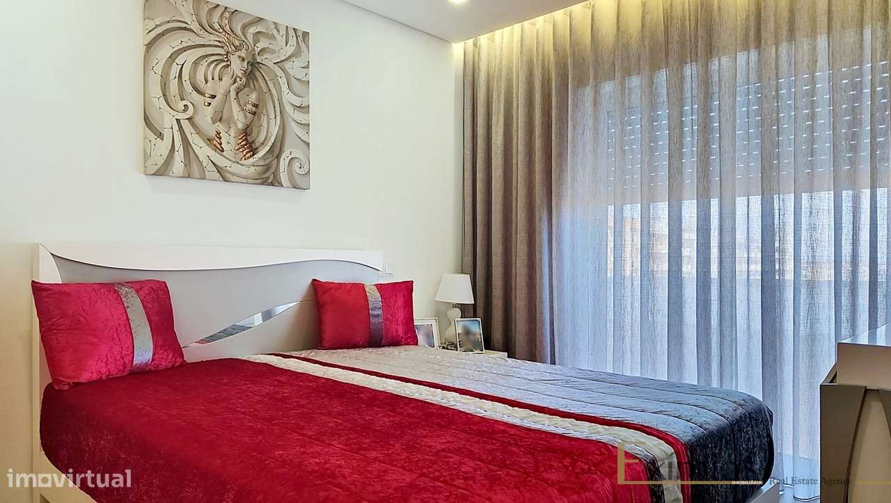 Apartamento T3 totalmente remodelado, no centro da Póvoa de Varzim-11