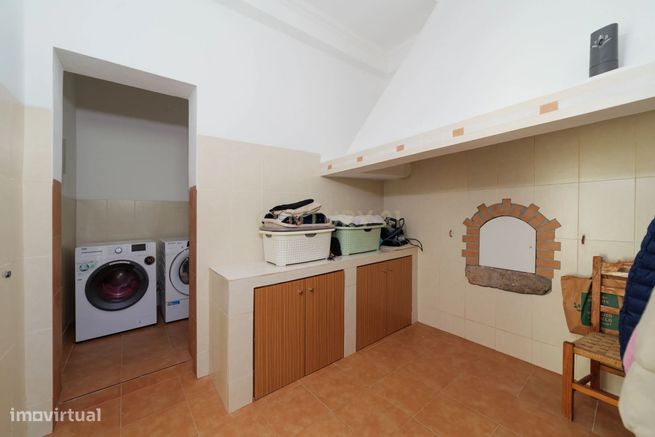 Moradia Tradicional Algarvia com Anexo e Terreno Amplo em Casa Branca,-13