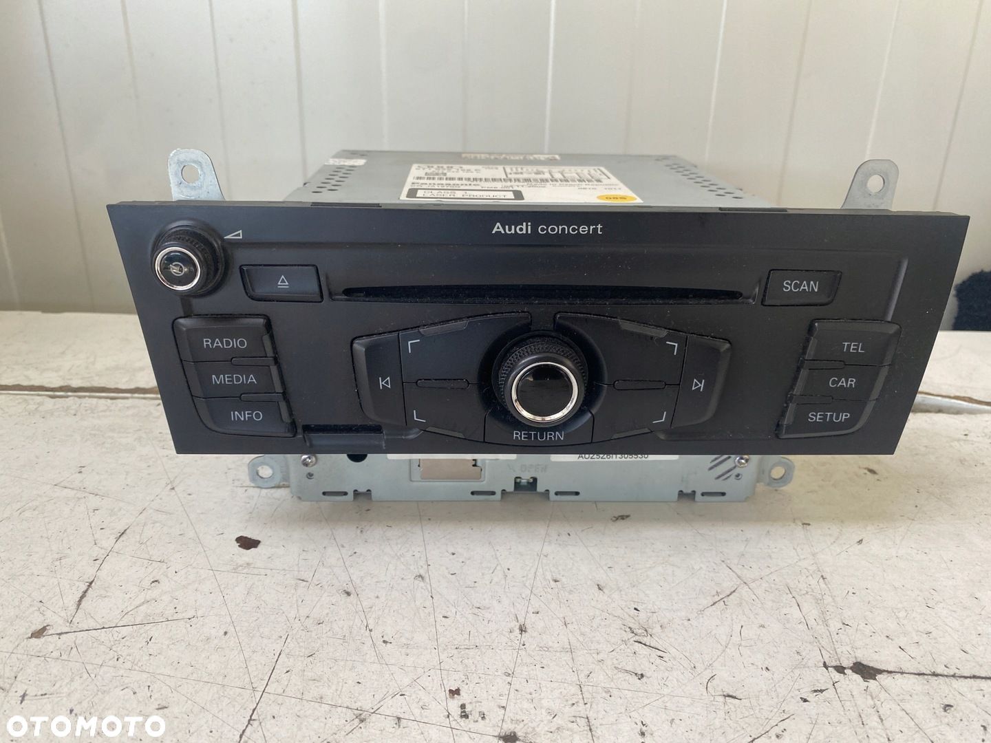 AUDI A4 8T RADIO CD CONCERT 8T1035186P - 1