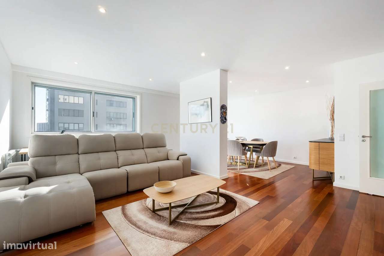 Fantástico Apartamento T3  | 212m² | Bessa | Boavista-6