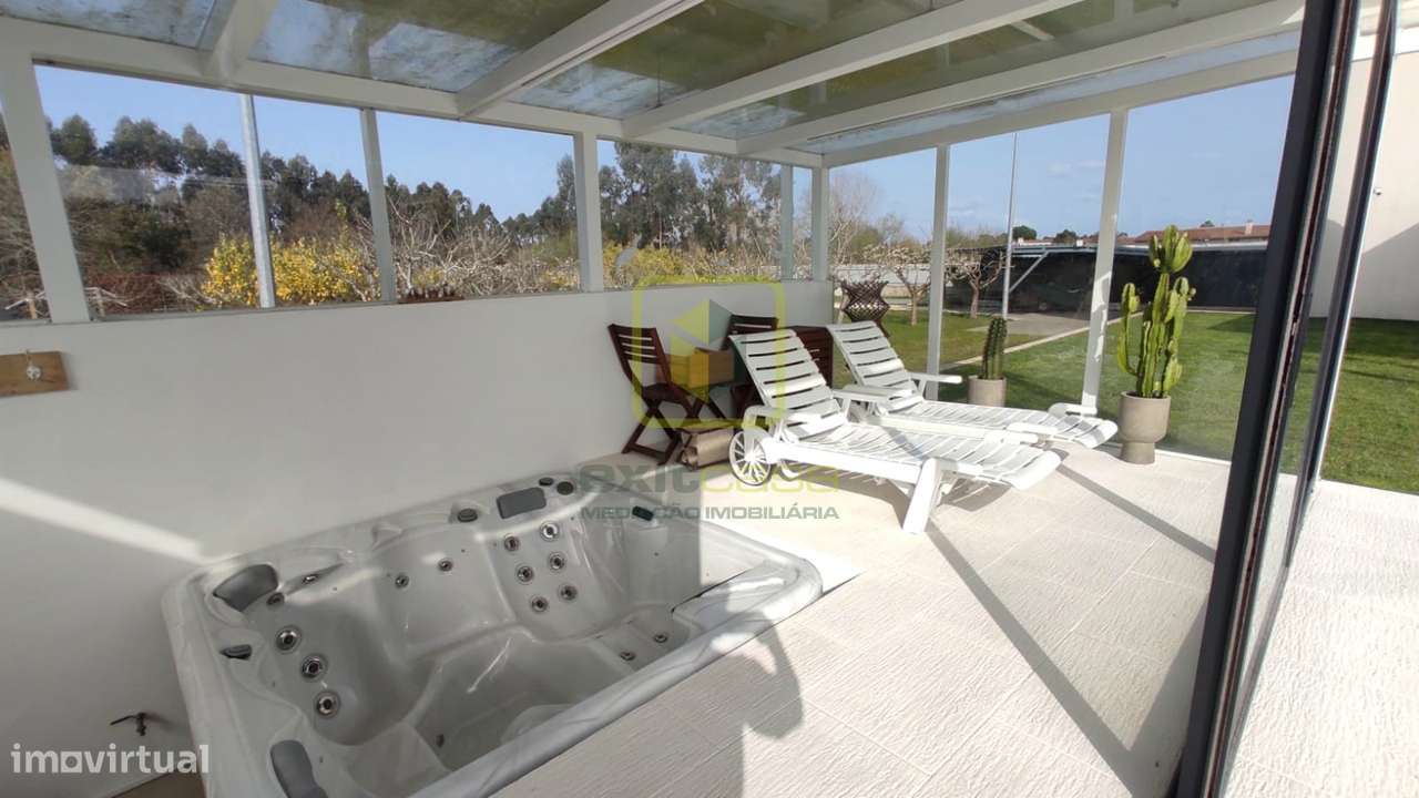 Moradia Isolada com Piscina e Extenso Terreno - Grande imagem: 5/42