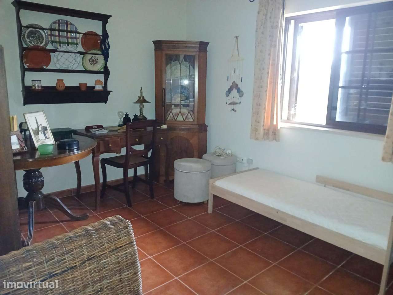 Moradia T4 com Piscina e Terreno Próxima de Constância-13