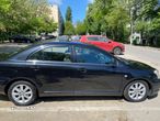 Toyota Avensis 2.0 D4D Sdn. Sol - 6