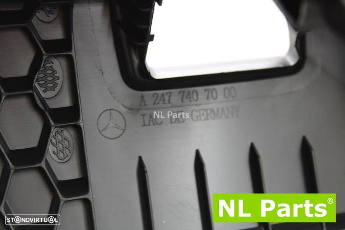 Revestimento da porta da mala Mercedes GLA H247 A2477407000 - 14