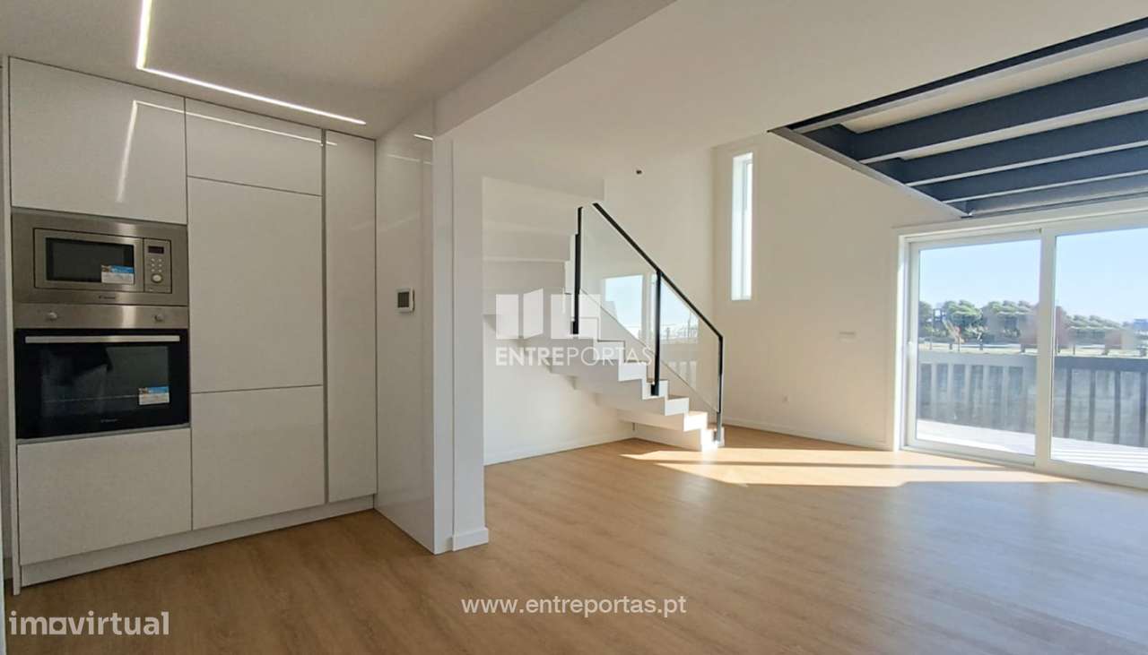 Venda de Moradia V3 em frente à praia, em Aver o mar, Póvoa de Varzi - Grande imagem: 5/23