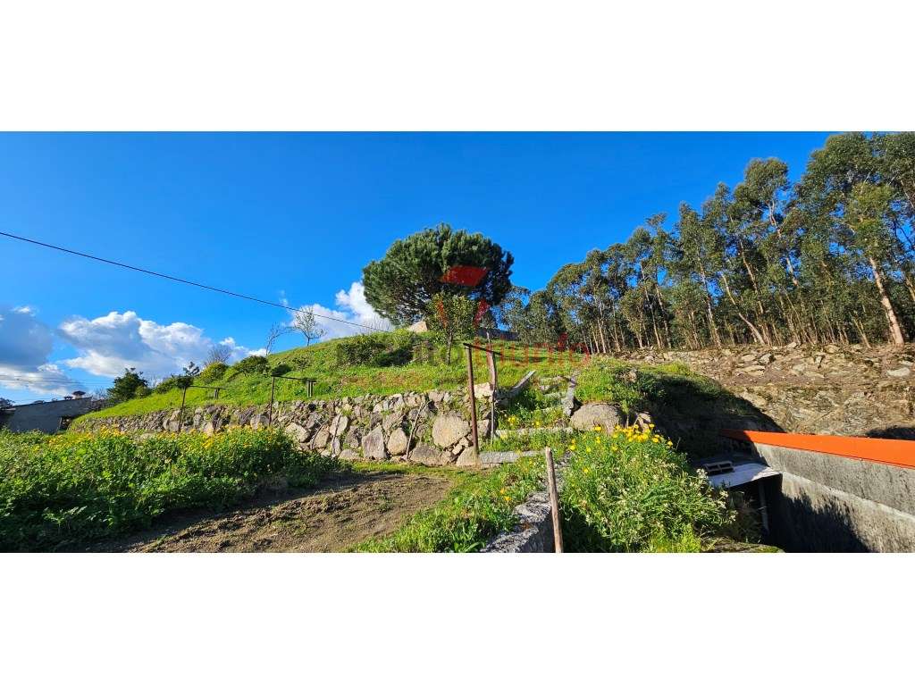 Terreno de Construção para Venda em LORDELO - GMR-15
