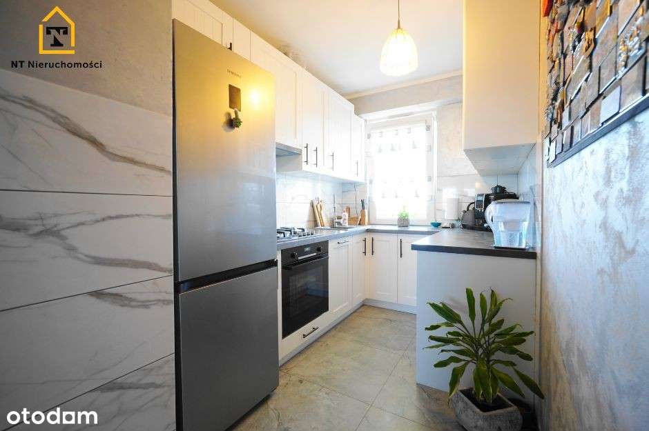 Trzypokojowe mieszkanie z balkonem loggia - os. Niepodległości.-7