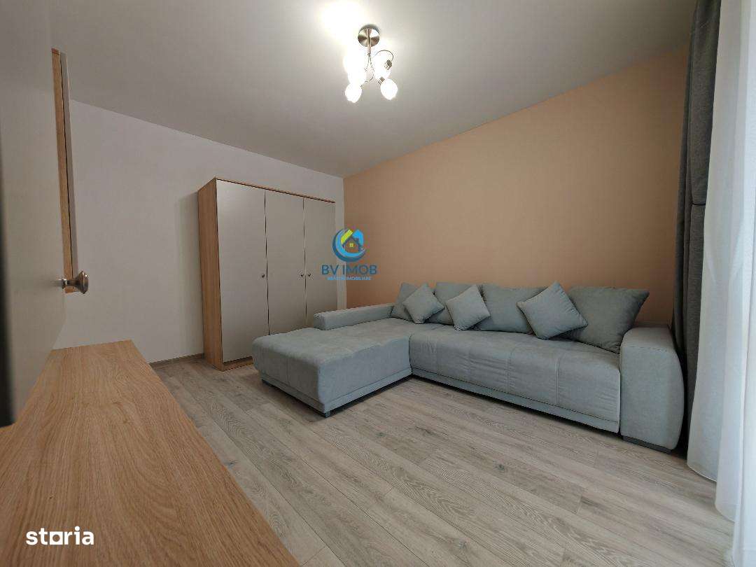 Inchiriem Garsoniera, Moderna, Decomandata, Sanpetru - Imagine principală: 5/17