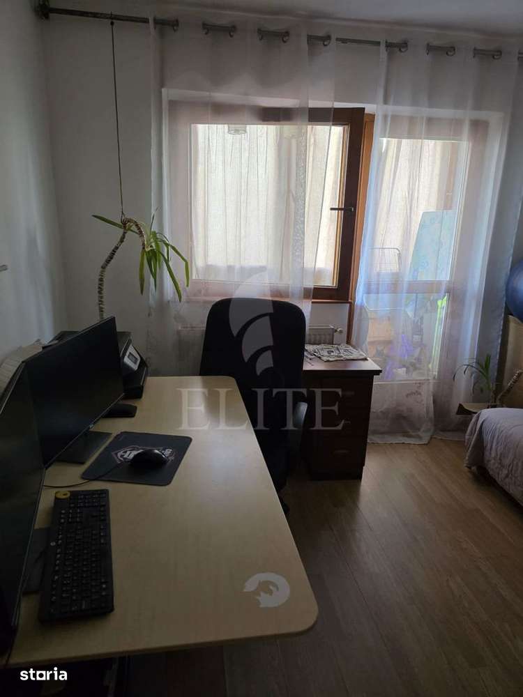 Apartament 3 camere în zona MOGOSOAIA-8