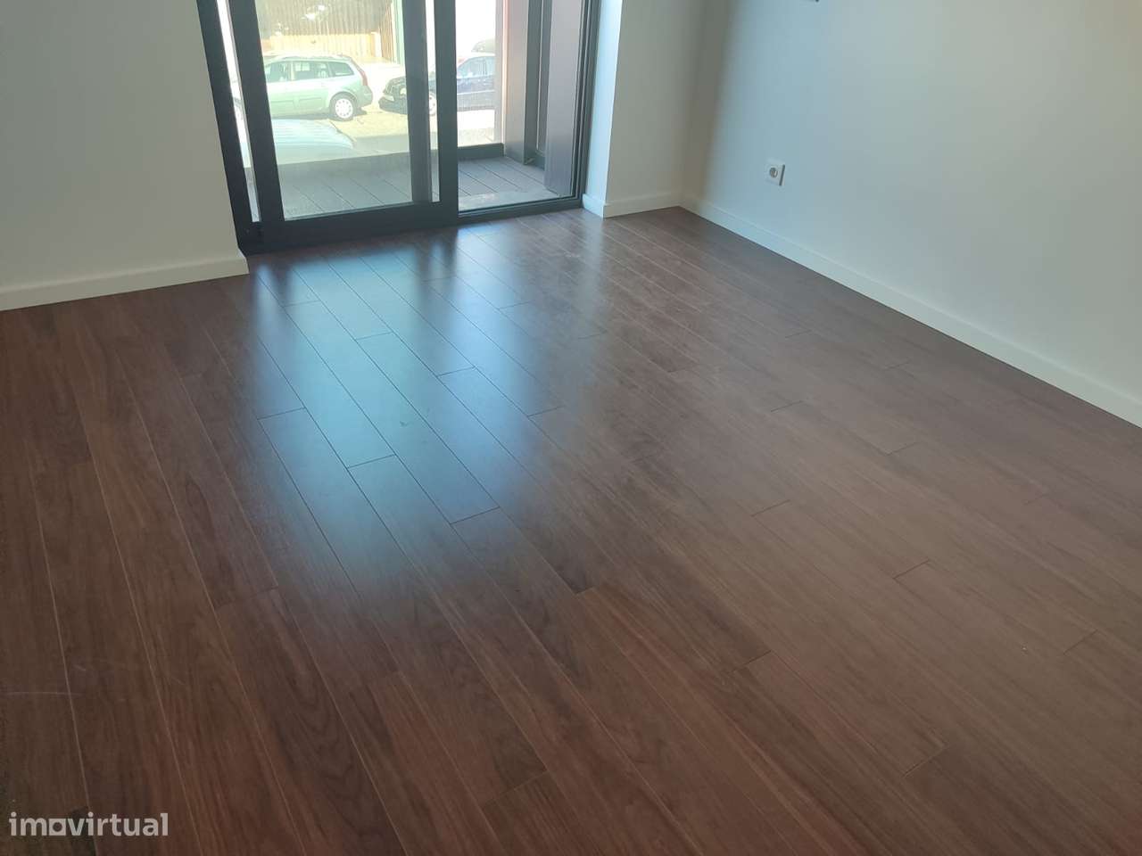 Excelente T3 c/ 2 suítes - Ramalde-21