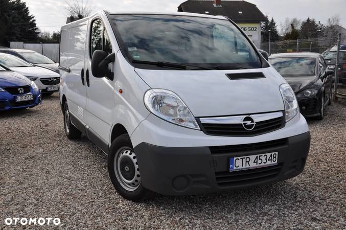 Opel Vivaro - 1