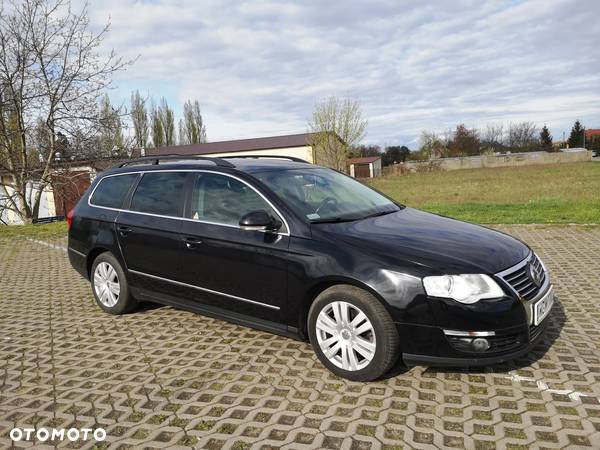 Volkswagen Passat 2.0 TDI DPF BlueMot Comfortline - 3