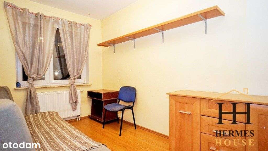 Trzy pokoje w nowszym budownictwie, garaż-2