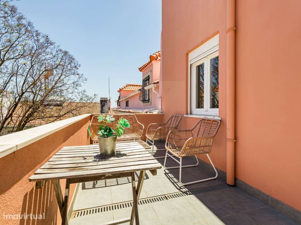 Apartamento T3 duplex, com vista rio, na Lapa, Lisboa - Grande imagem: 2/31