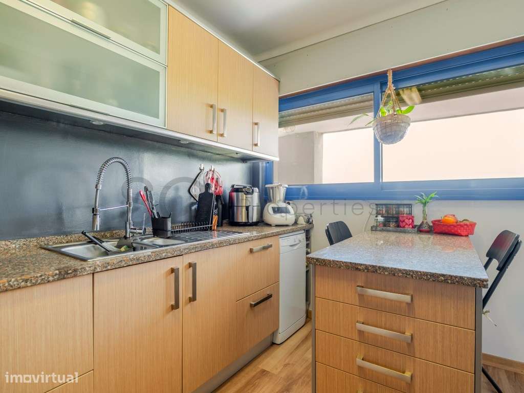 Apartamento T2 Totalmente Remodelado com Elevador - Barreiro-19