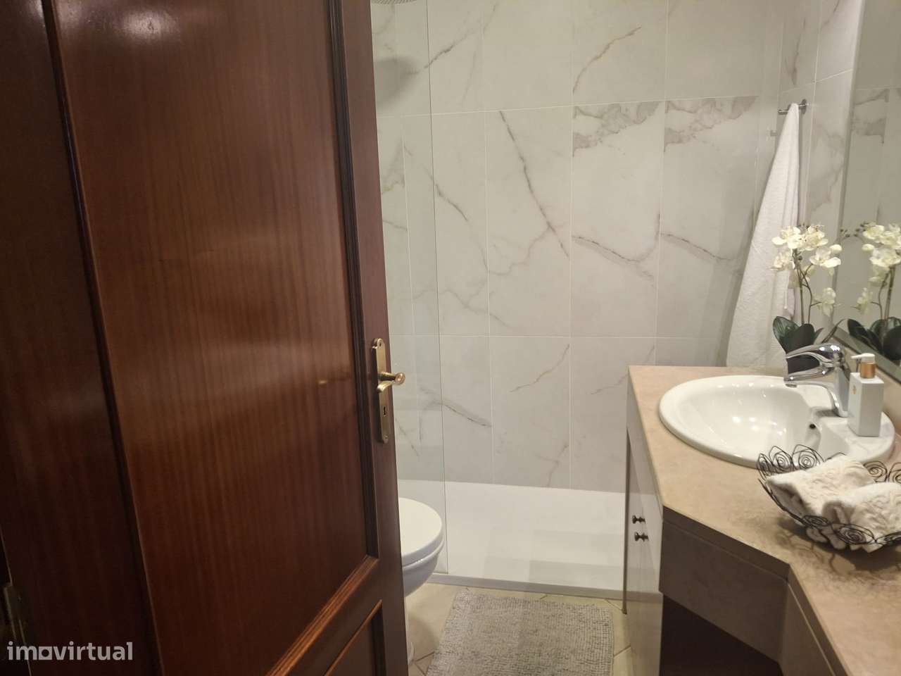 Apartamento T3 Mobilado Centro de Paredes-13