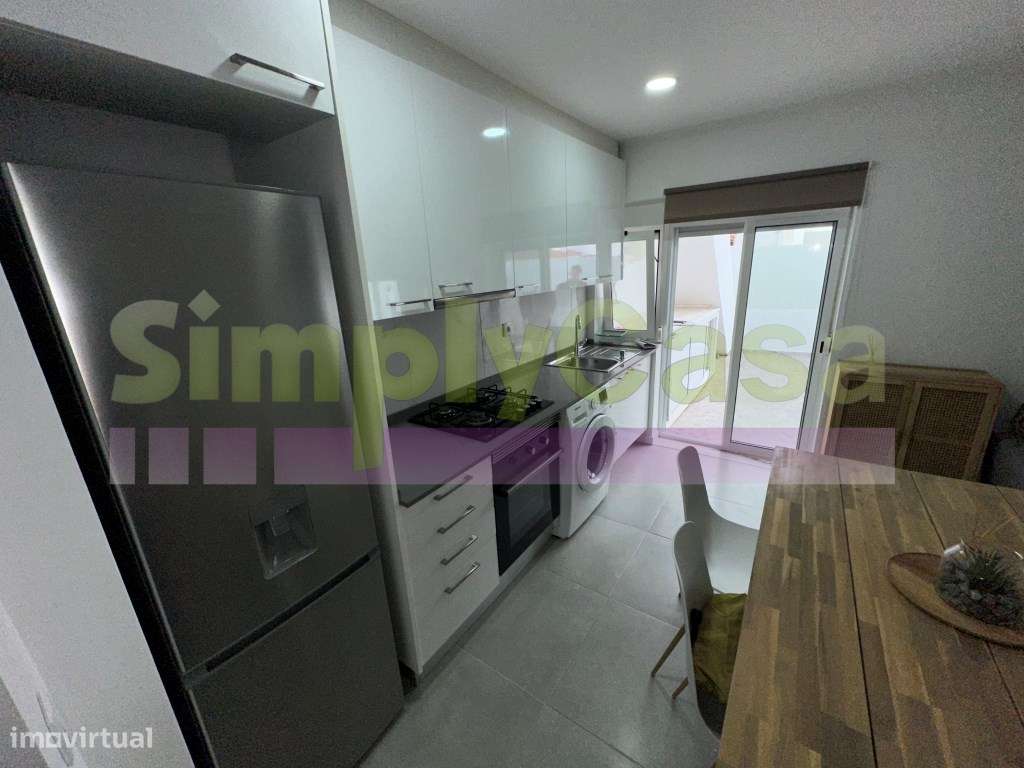 T1 Remodelado com Espaço Exterior - Baixa da Banheira-5