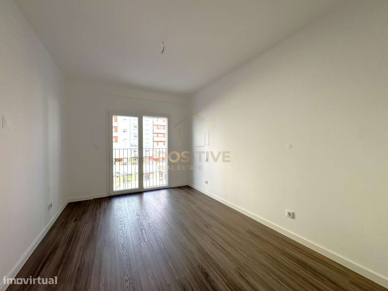 T3 em Santa Marta do Pinhal | Suite, 2 varandas e zona social de 31 m2-31