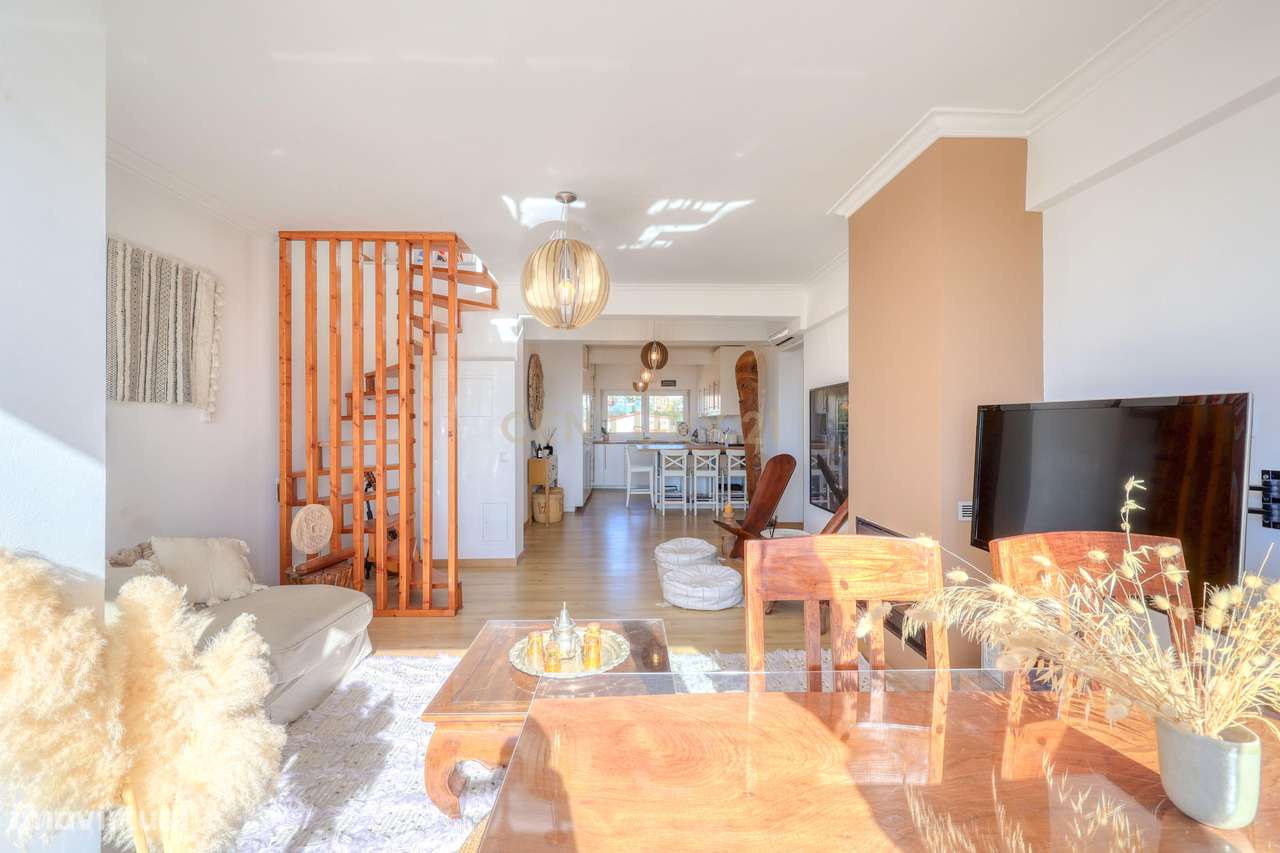 Deslumbrante Apartamento T4 Duplex com Vista Golfe para Venda no Estor - Grande imagem: 3/36