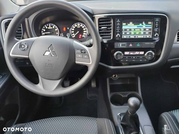 Mitsubishi Outlander 2.0 2WD - 6