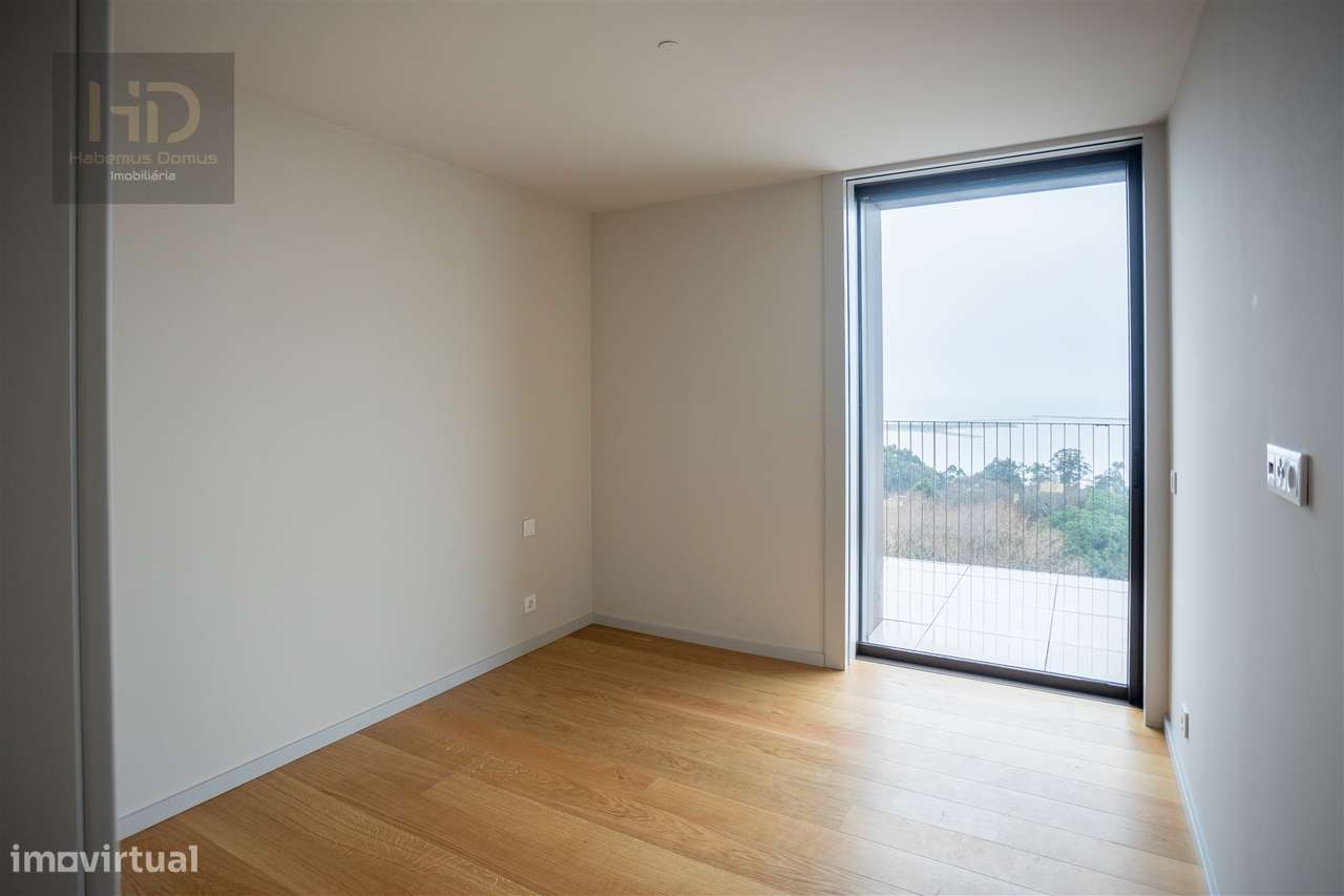 Cobertura Duplex T3 com Vista Mar e Rio-19