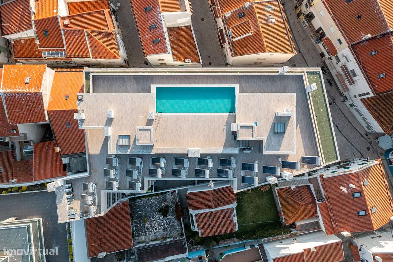Apartamento T3 de luxo, NOVO, praia, vista mar, piscina!-0