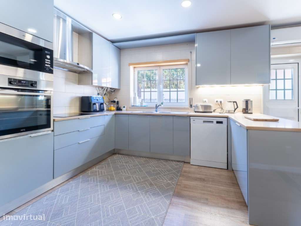 Moradia com Piscina, Jardim e Garagem no Nadadouro, Caldas da Rainha-7