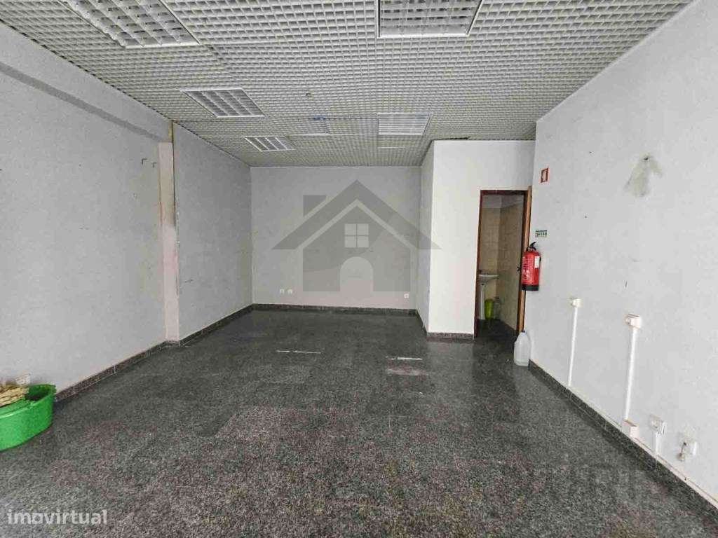 Loja para Arredamento Anual na Praia da Rocha - Grande imagem: 2/10