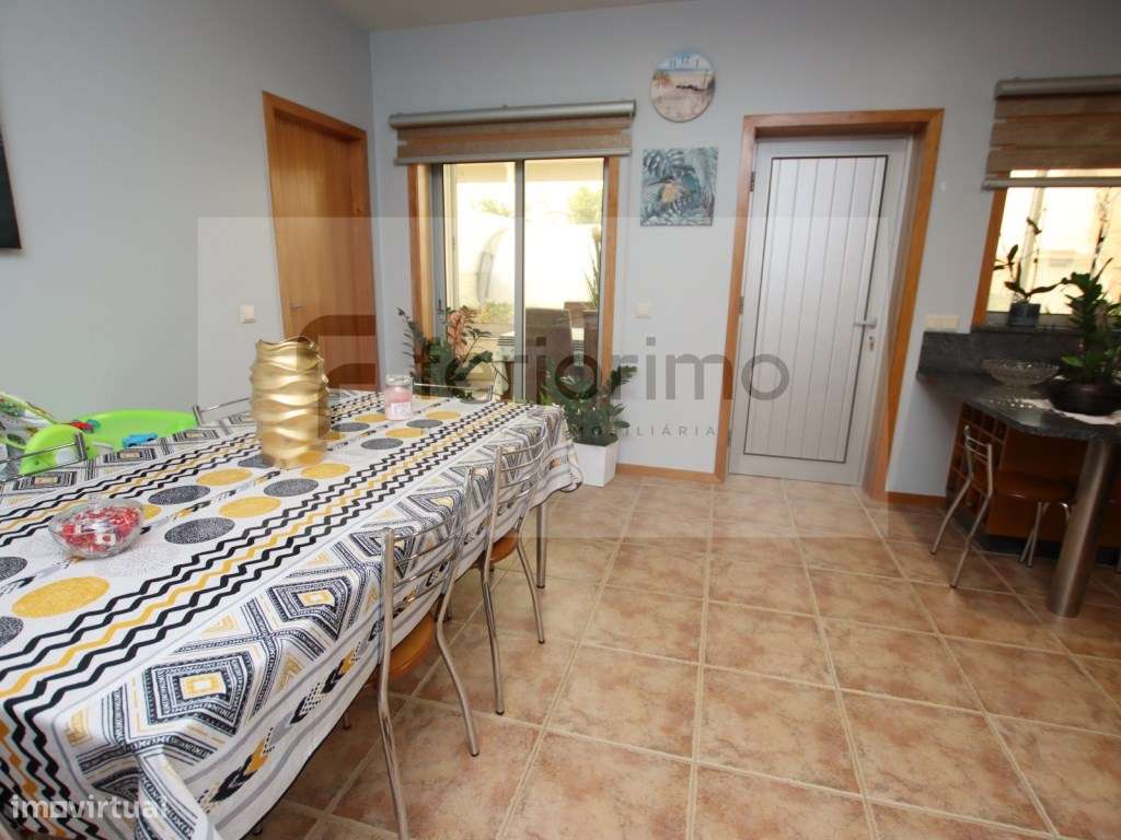 'NOVIDADE'
Excelente Moradia Geminada-19