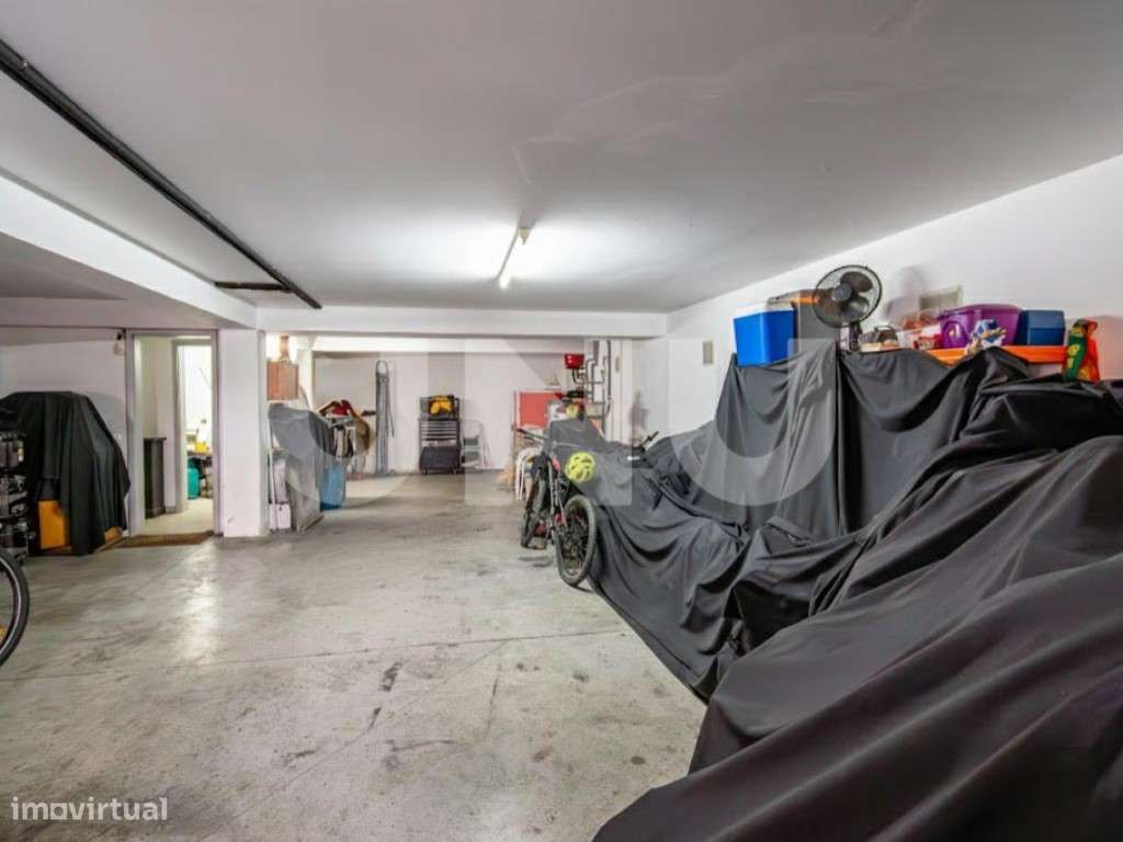 Moradia de Excelência com Jardim e Terraço a 10 minutos do centro d...-34