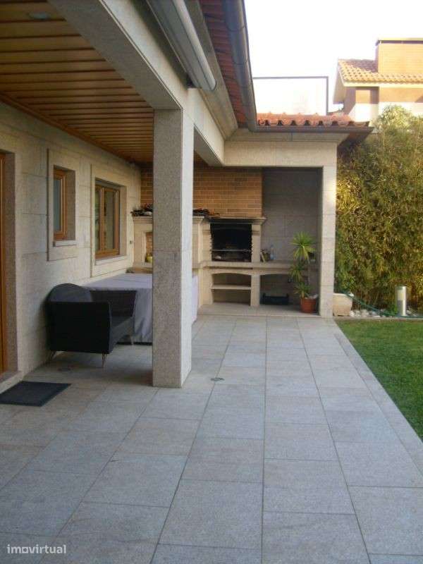 Moradia na Marginal de Esposende - Grande imagem: 3/13