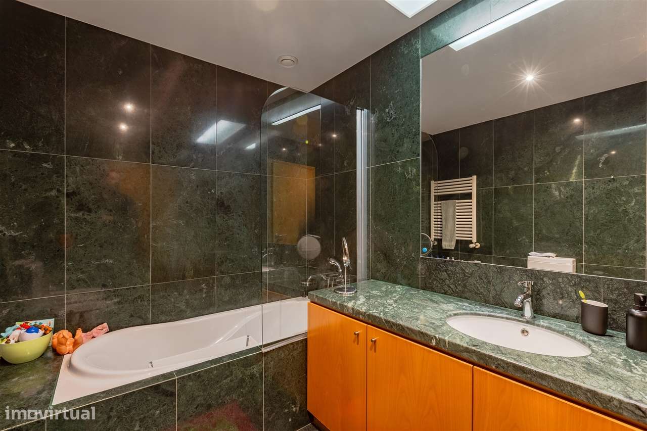 Apartamento T3 no Bessa com Varanda e Garagem box-25
