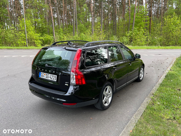 Volvo V50 1.8 Momentum - 4