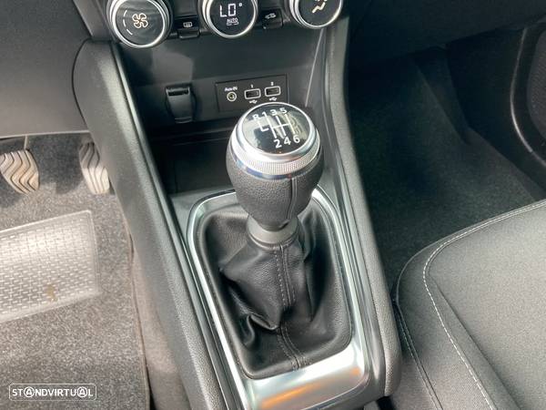 Renault Captur TCe 90 EXPERIENCE - 24