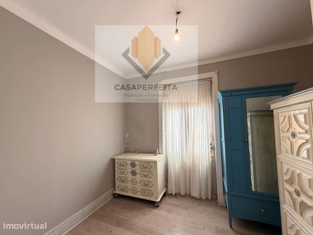 Andar Moradia T4 no 1º Piso - Coimbrões - Santa Marinha-10