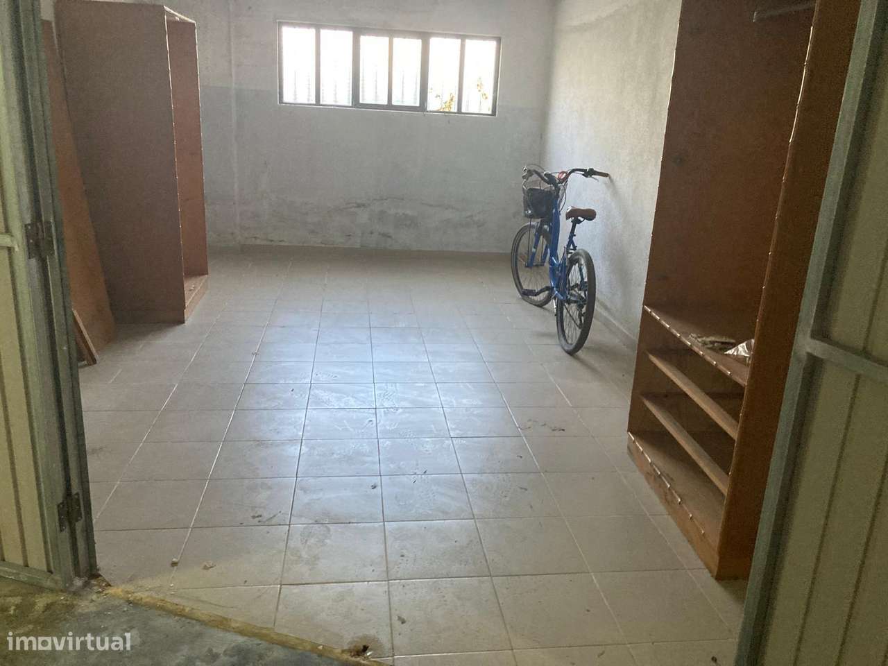 Garagem, Costa da Caparica - Grande imagem: 4/5