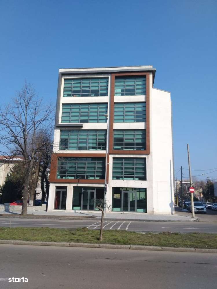 Bd. Mamaia -Univ. Ovidius -cladire de birouri / spatii comerciale-3