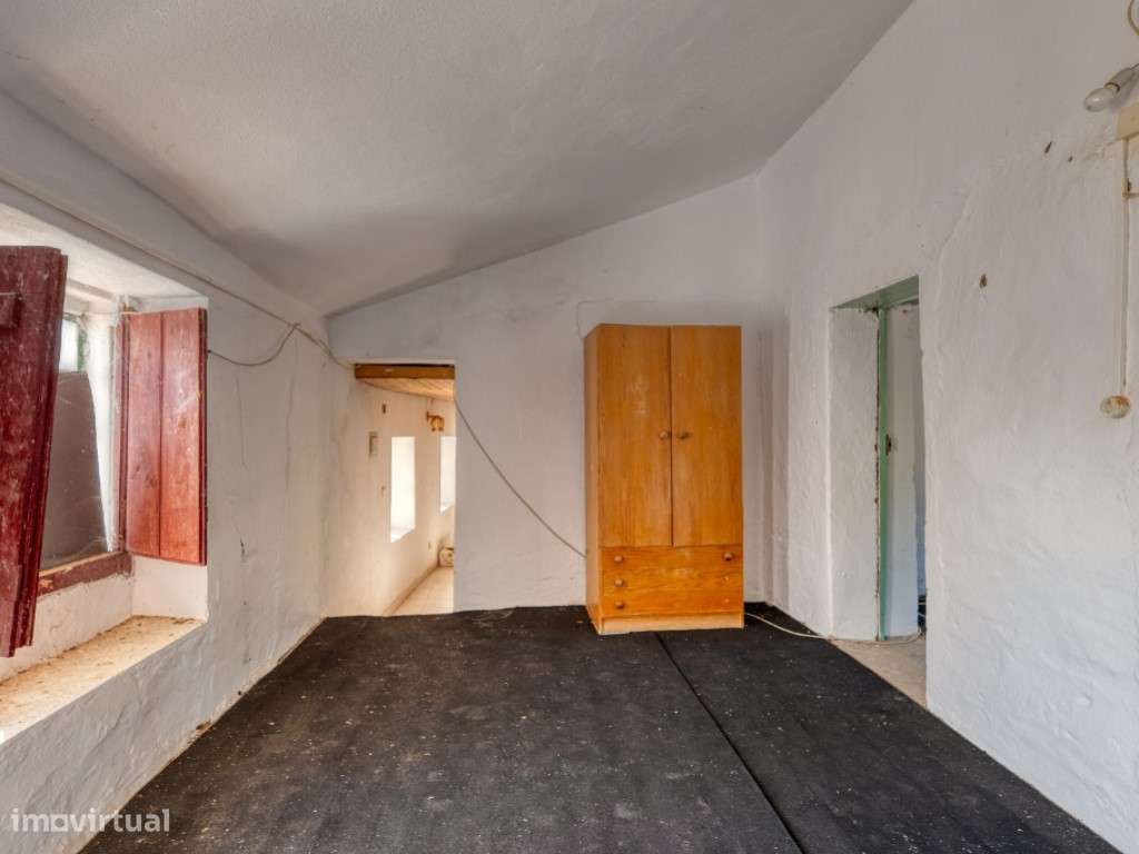 Conjunto de Cinco Imóveis urbanos com Terreno para venda em Caratão...-28