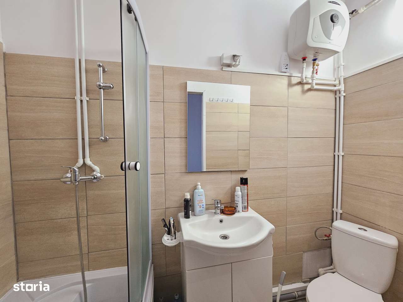 Garsoniera la cheie, zona Port-10